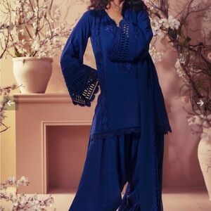 Pakistani designer Annus Abrar Kameez shalwar dupatta